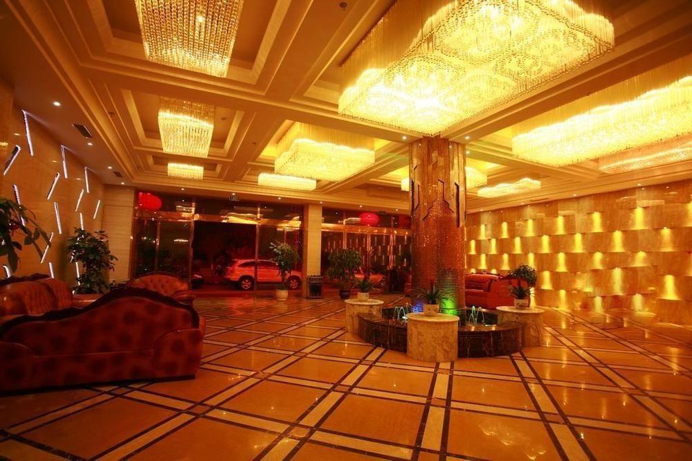 Konggang Holidy Hotel Shuangliu Chengdu Esterno foto